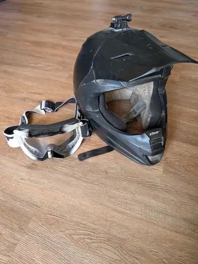 Thor brand helmet size M, throwing in goggles as well. Pretty scuffed and lost the DOT sticker, but...