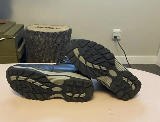 Men’s boots in Men's Shoes in Medicine Hat - Image 5
