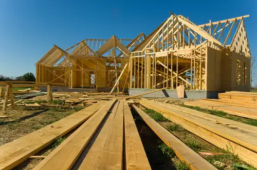 A developing company is looking for a permanent worker for the construction of houses (singles, dupl...