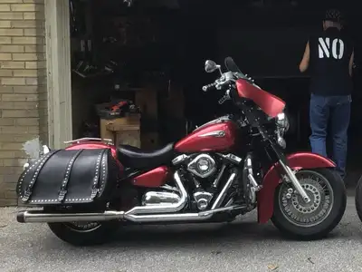 Beautiful customized Yamaha Roadstar from 2006 with custom harley look been on many long haul journe...
