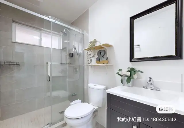 pretty room available in north york, MUST SEE in Long Term Rentals in City of Toronto - Image 3