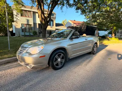 Prete a partir Sebring 2008 convertible 135 000km pas de rouille ex Us et pas sorti lhiver entretien...