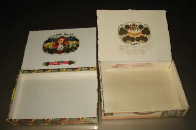 Vintage Cigar Wood Box (2) Havana Schimmel Penninck & Hupmann. Good condition and as seen. Size: 8.5...