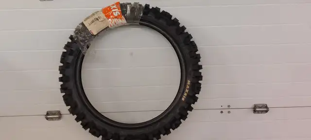 NEW MAXXIS MOTOCROSS TIRE in Dirt Bikes & Motocross in Whitehorse - Image 2