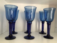 6 BLUE GLASS WINE GLASSES— Midland,On