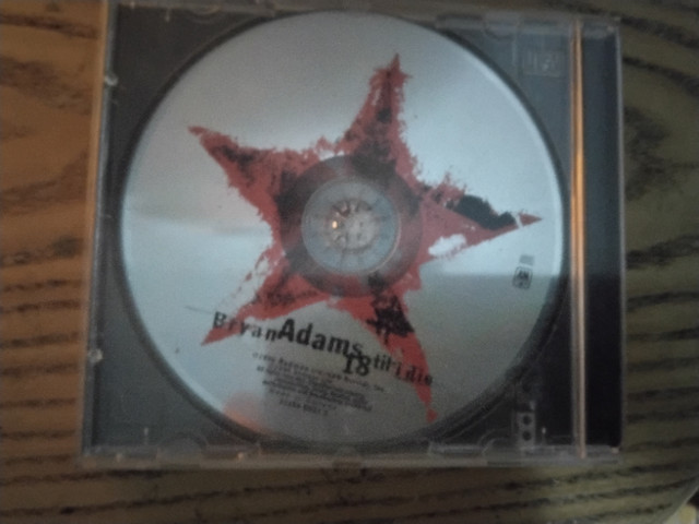 CD de musique Bryan Adams disque compact en bonne condition dans CD, DVD et Blu-ray  à Longueuil/Rive Sud