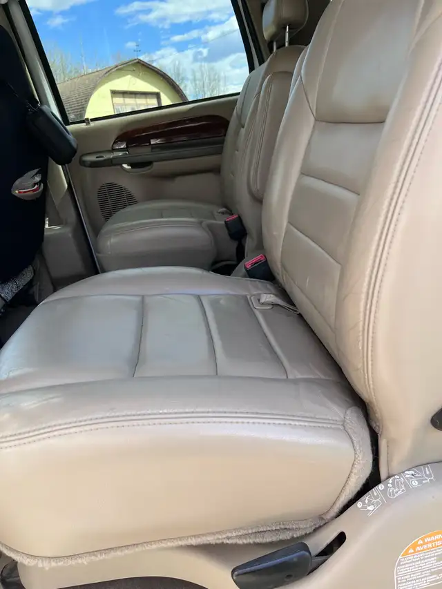 Custom 2002 Ford Excursion470492955636541446