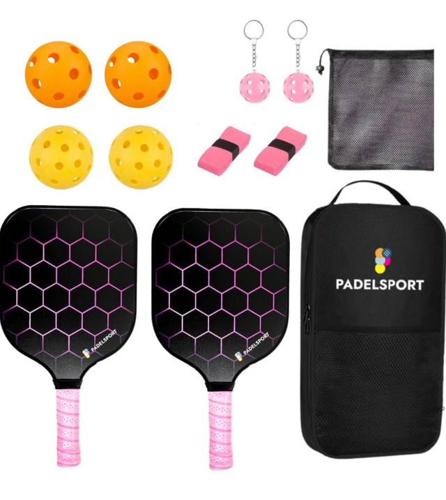 Pickleball-Set with 2 Fiberglass Paddles, 4 Pickle-Ball Balls dans Tennis et raquettes  à Ville de Montréal