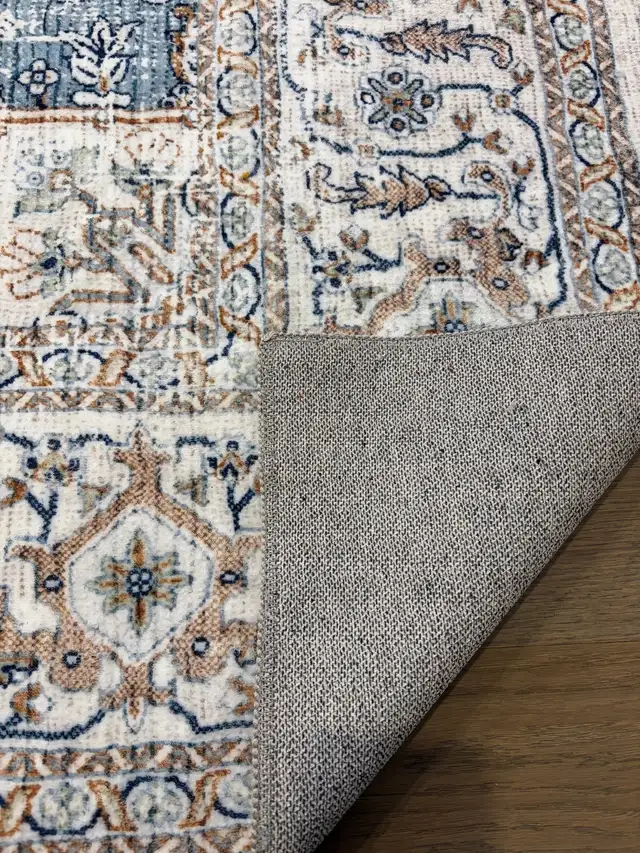 Soft Neutral Area Rug 6X9 in Rugs, Carpets & Runners in Ottawa - Image 3
