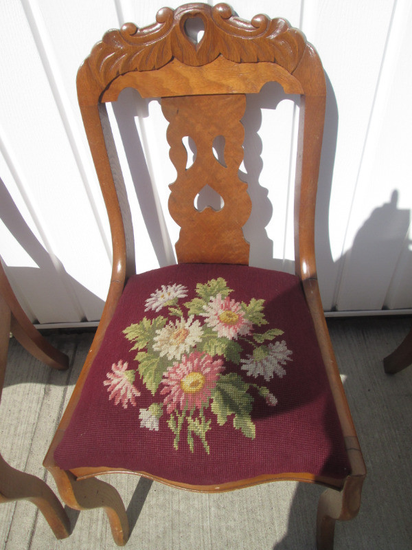 vintage needlepoint chairs in Chairs & Recliners in Hamilton - Image 3