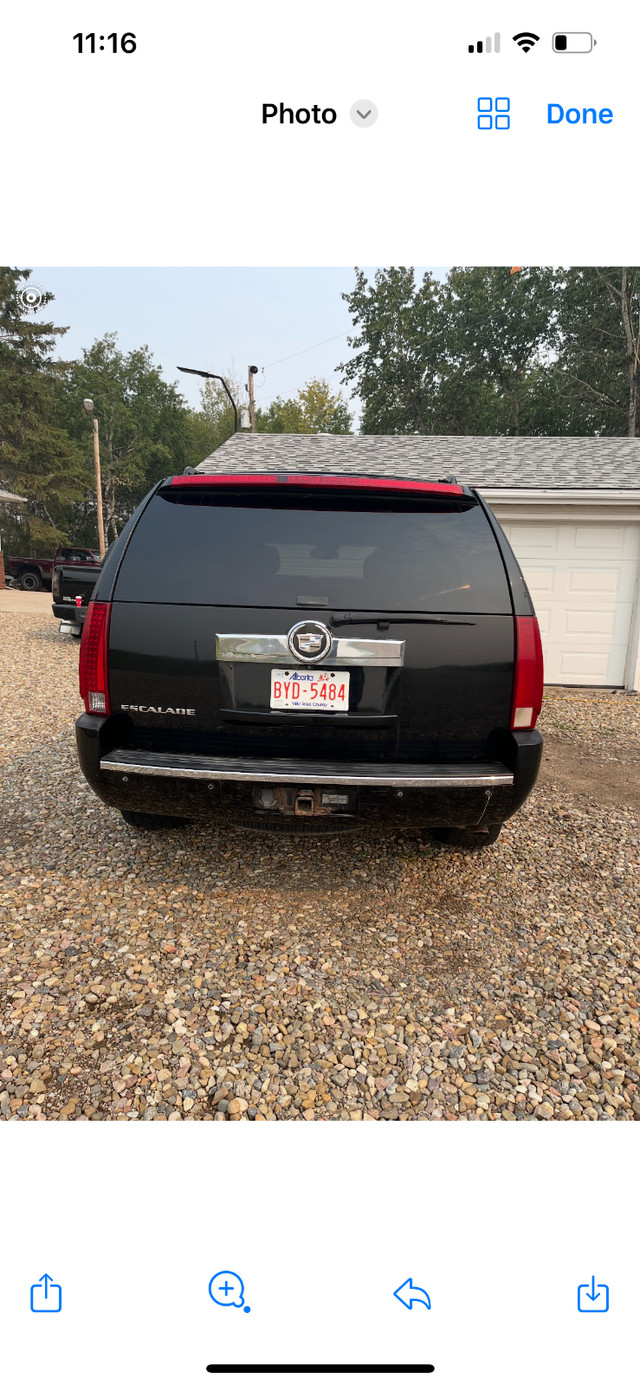 2007 Cadillac Escalade in Cars & Trucks in Lloydminster - Image 4