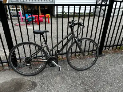 Woman’s trek fx series bike. In used condition. Works great and regularly tuned up. Perfect for gett...