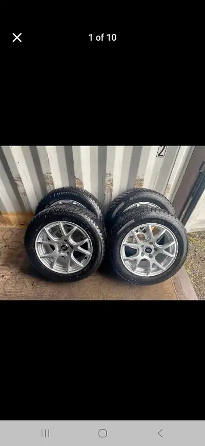 Set of 4 UNIROYAL winter tires (215 55 16) pattern (5x114.3) TPMS 2025 HONDA CIVIC Dot 2620 Like new