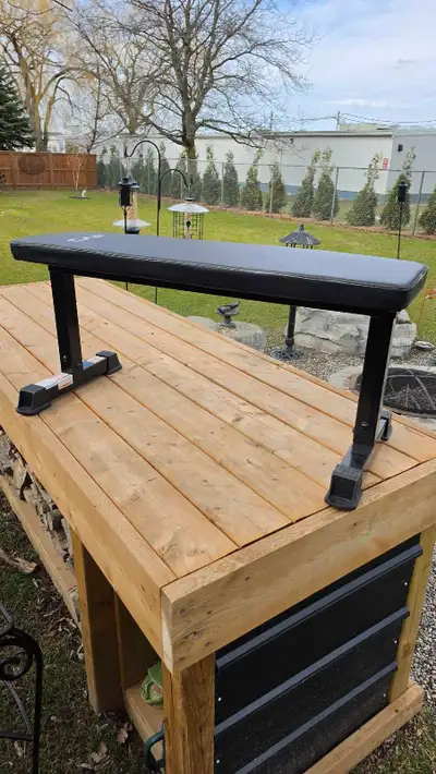 CAP Flat Weight Bench Like New, View more