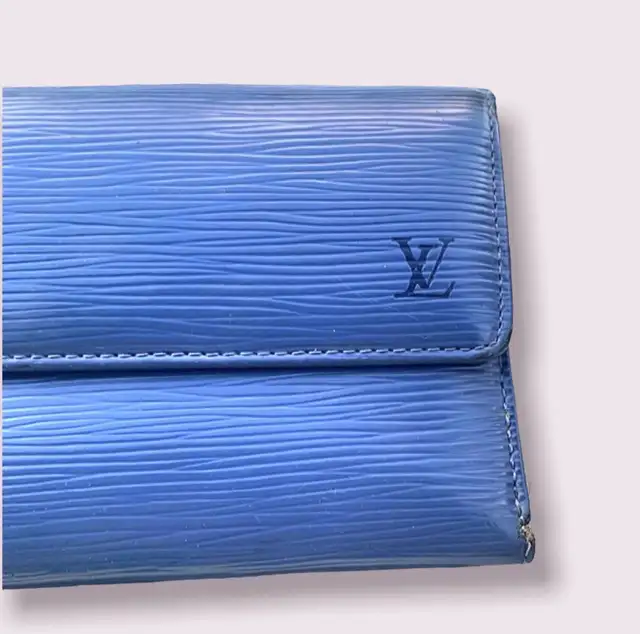 Louis Vuitton Wallet Authentic in Women's - Bags & Wallets in London - Image 3