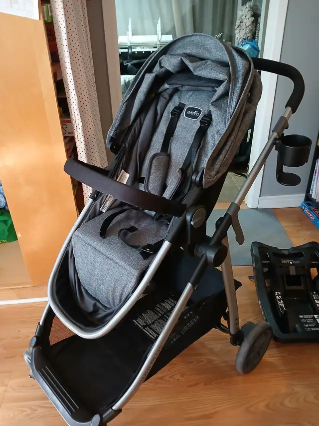 Evenflo convertable stroller in Strollers, Carriers & Car Seats in Dartmouth - Image 5