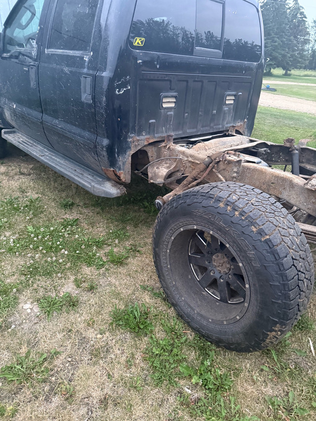 2008 ford f250 in Cars & Trucks in Edmonton - Image 2