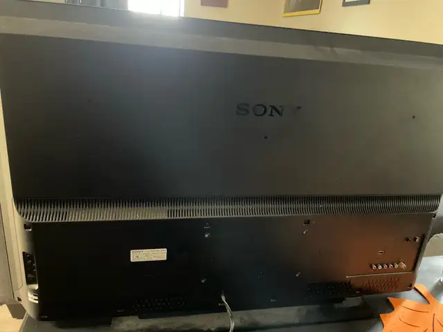 42 inch Sony TV in TVs in Ottawa - Image 3