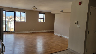 Immaculate 1 Bedroom Apt For Rent