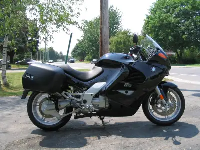 BMW K1200RS 2002 in very good condition. Major engine overhaul at 97,000km, heated handlebars, cruis...