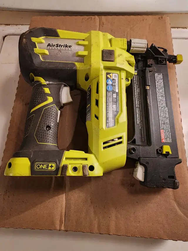 RYOBI 18V ONE+ AirStrike 18-Gauge Lithium-Ion Brad Nailer in Power Tools in Windsor Region - Image 9