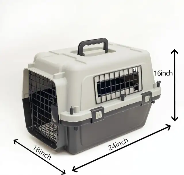 MEDIUM SIZE CAT/DOG CARRIER in Accessories in North Shore - Image 5