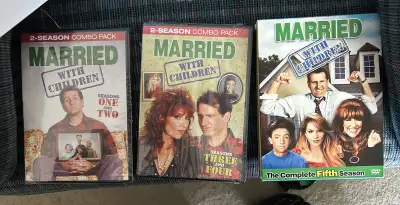 Married With Children Seasons 1 - 5, View more