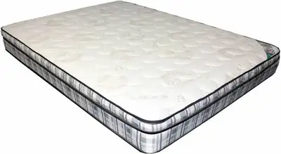 Lit queen - matelas pillow top,sommier,bon etat,propre.Livraison, View more