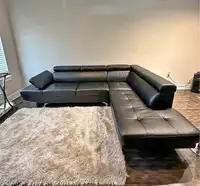 Headrest Sectional sofa in leather