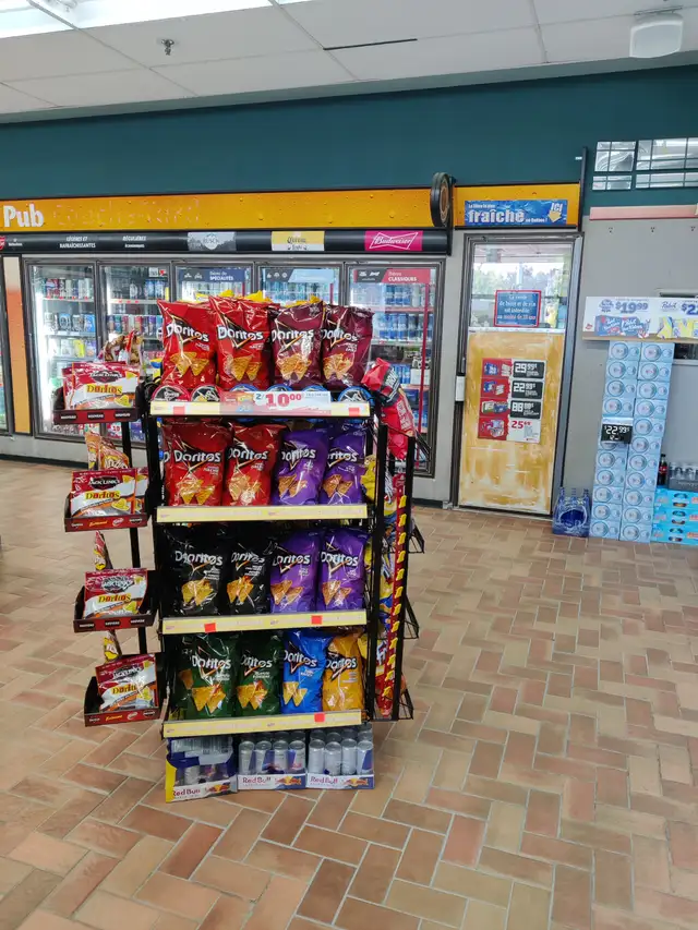 Fonds de commerce. Dépanneur Provi-Soir in Other in Laval / North Shore - Image 5