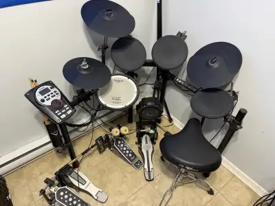 Roland TD-11 electric drums, View more