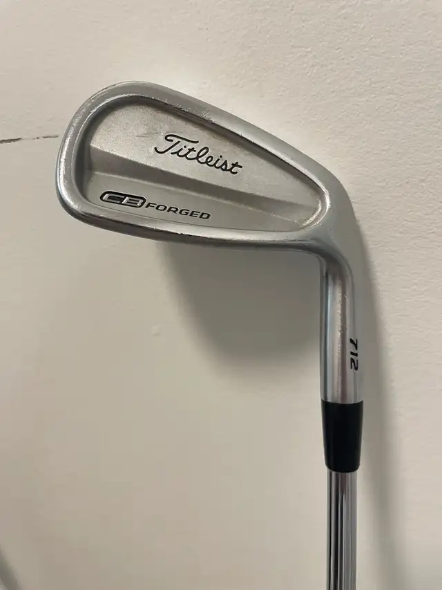 Titleist 712CB Irons in Golf in London - Image 5