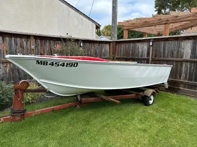14' Welded Hull Aluminum Boat. Recently Professionally refurbished. BOAT ONLY! Seating is Ideal Conf...