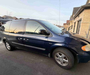 2005 Dodge Caravan