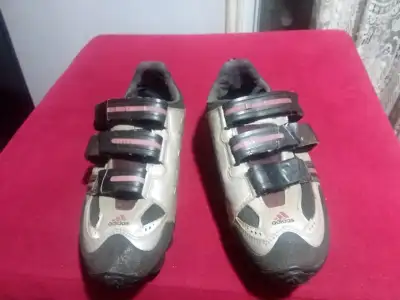 Road bike cycling shoes with bv cleats, View more