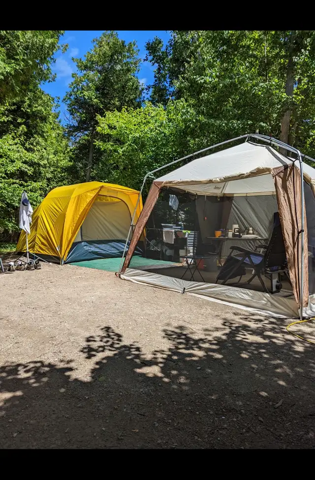 MEC CABIN 4 SLEEPING TENT in Fishing, Camping & Outdoors in Windsor Region - Image 6