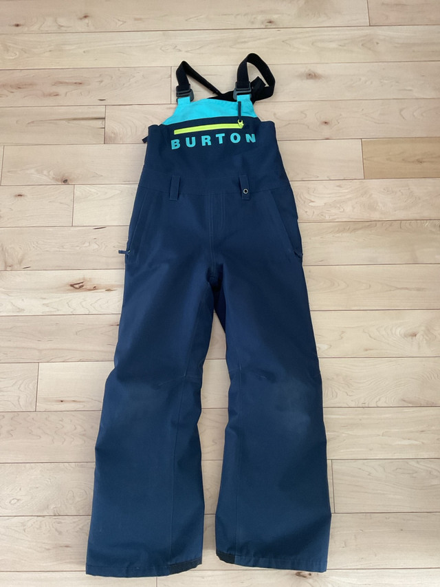 Burton Skylar 2L Bib Pants (Size Small Kids  or US 7/8) in Snowboard in Gatineau