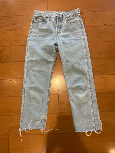 Aritiza Denium forum wedgie straight jeans, View more