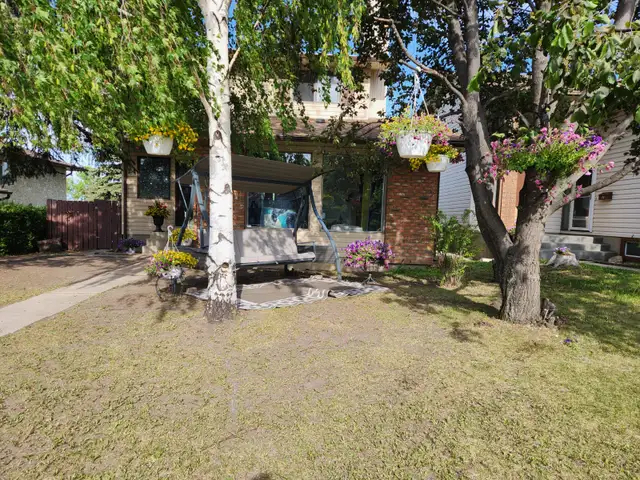 Basement In-Law Suite for Rent in Long Term Rentals in Calgary - Image 2