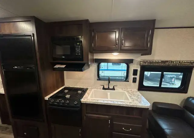 2018 Jayco Jay Flight 264BH in Travel Trailers & Campers in Bedford - Image 3
