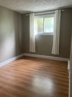 Cozy 1.5 bedroom 1 bathroom located in Southampton. Price includes utilities. Would need to set up W...