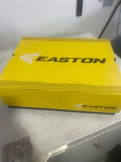 Easton Phantom size 10.5 New never worn $30 text 5192097709 quickest response