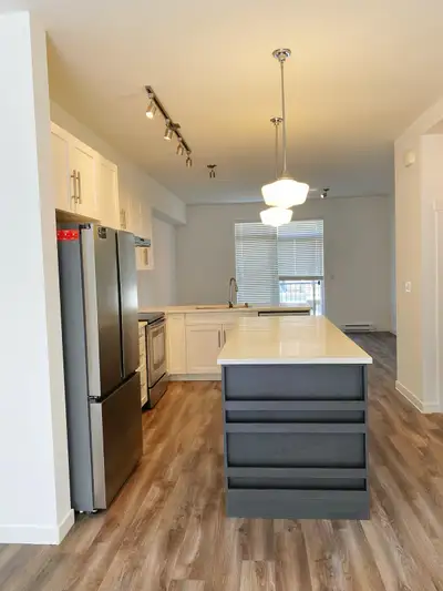 Surrey Townhouse Rental, View more
