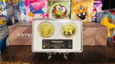 Own a piece of basketball history with this Kobe Bryant Commemorative Coin Set. This set commemorate...