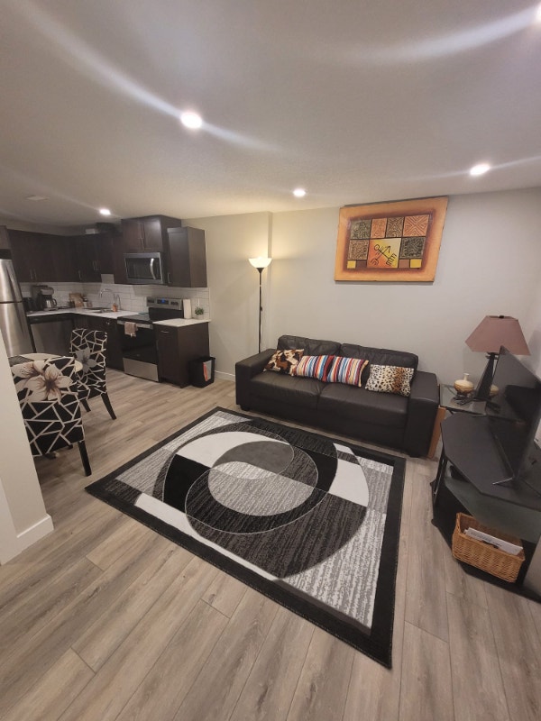 Cozy two bedroom legal basement suite in NW Calgary Short Term