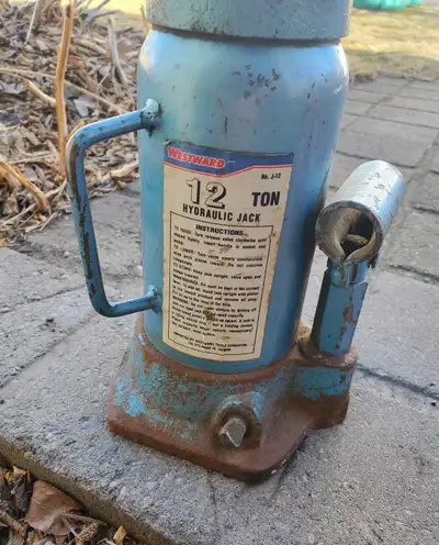 Westward 12 Ton Hydraulic Bottle Jack, Working Condition, View more