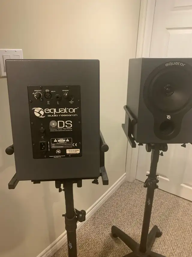 Equator DS powered speakers63005665733633124