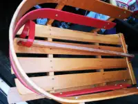 CHILDS PULL HANDLE  SLED
