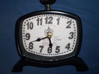 Vintage Looking Quartz Clocks, AC, DC, Table, Mantle