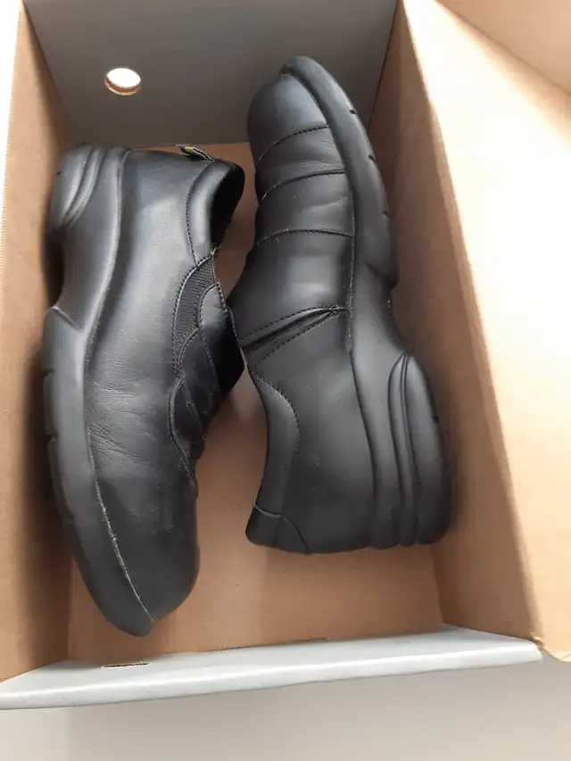 Women’s Safety Shoes - Like New! ~$160 Value in Women's - Shoes in Kitchener / Waterloo - Image 2